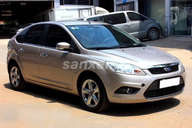  Ford Focus .8AT