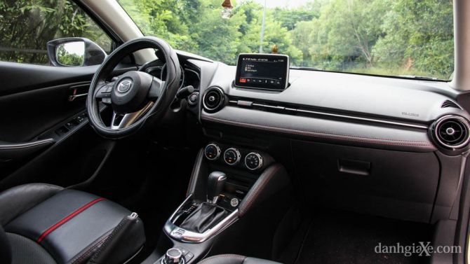  La nueva generación de Mazda 2 está equipada con un motor SkyActiv de 1.5 litros
