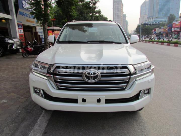 Soi kỹ Toyota Land Cruiser 2016 vừa về Việt Nam