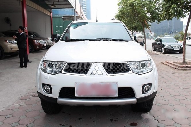 Used 2012 Mitsubishi Pajero Sport 25 MT for sale in Delhi at Rs675000   CarWale