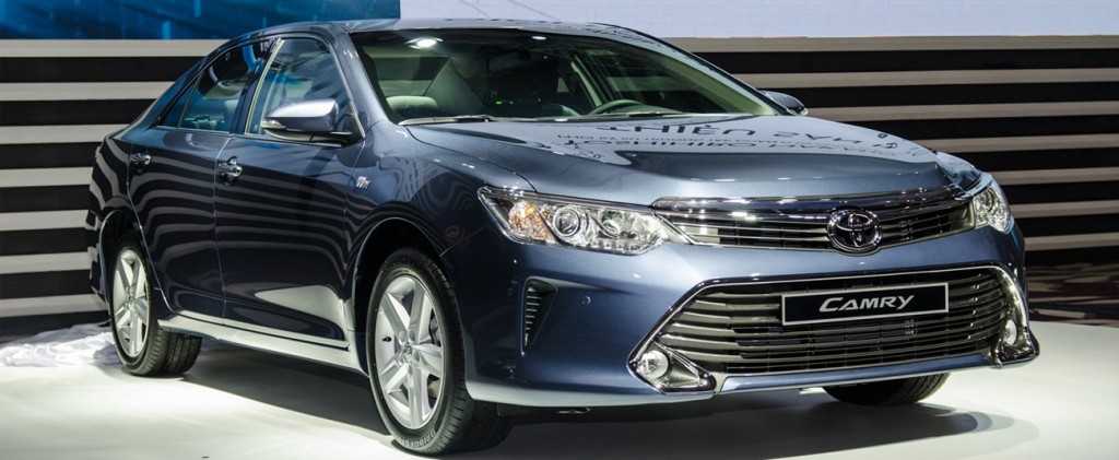 Toyota Camry 2016 chính thức bán ra tại Việt Nam giá chỉ từ 1098 tỷ đồng