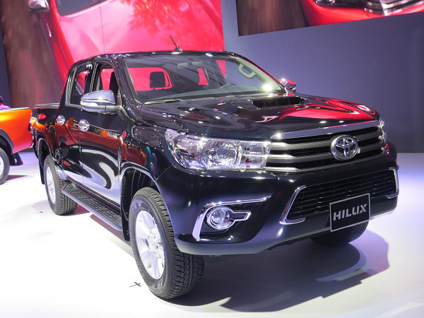 Xe bán tải Toyota Hilux 2015 cũ thông số giá bán trả góp